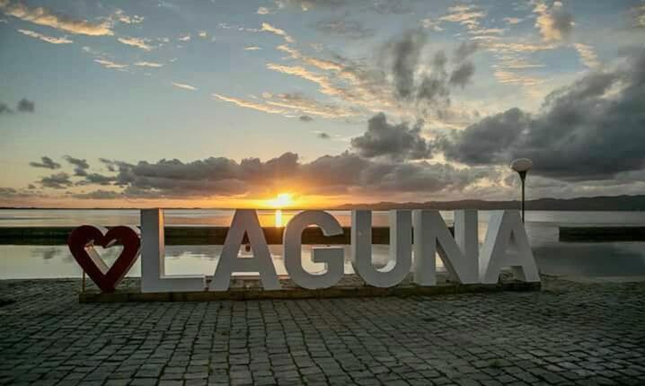 Ampla Cobertura Na Praia Do Mar Grosso 拉古纳 外观 照片