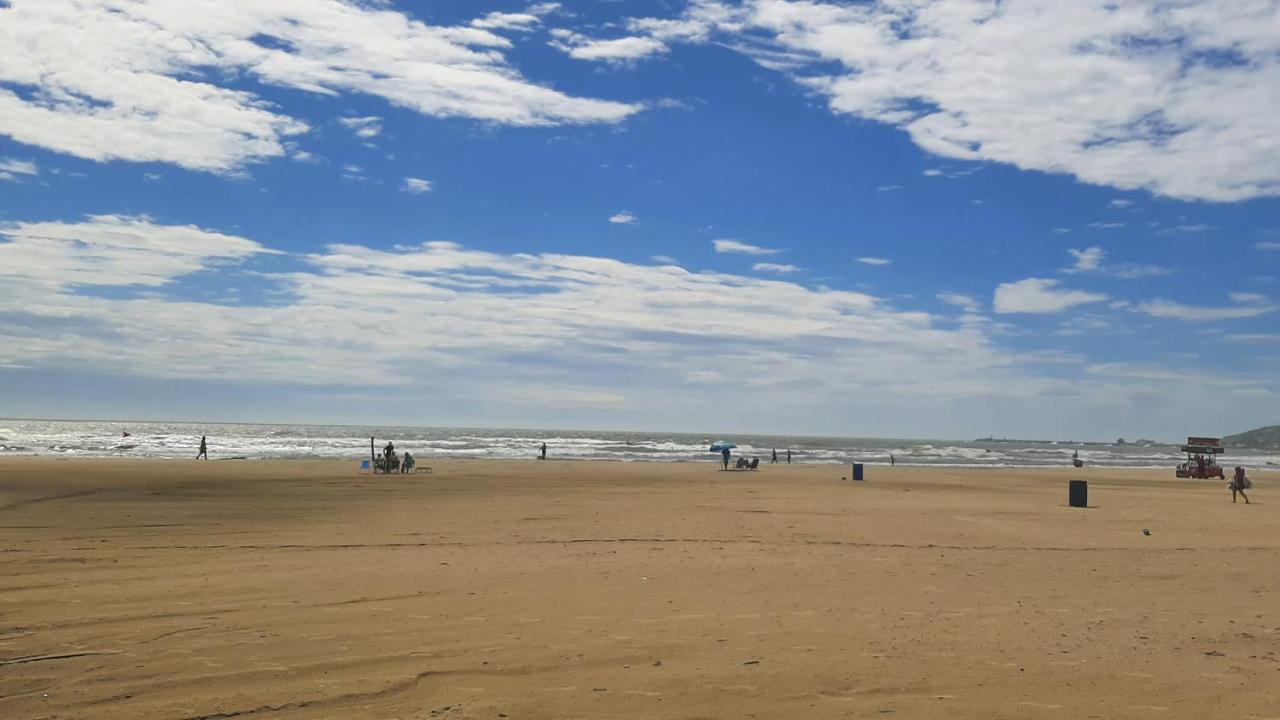Ampla Cobertura Na Praia Do Mar Grosso 拉古纳 外观 照片